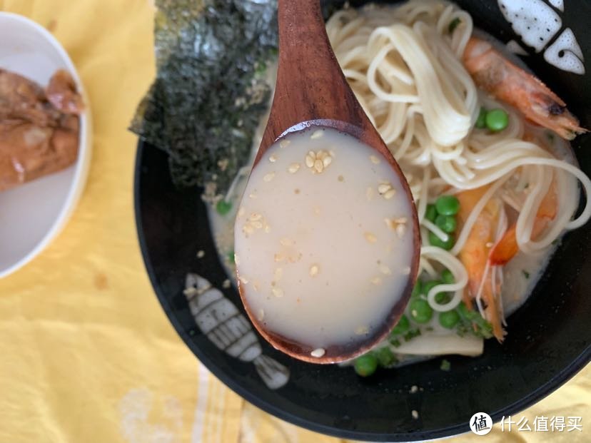 给办公室带来一点春天的味道，几种严选小食开箱品尝