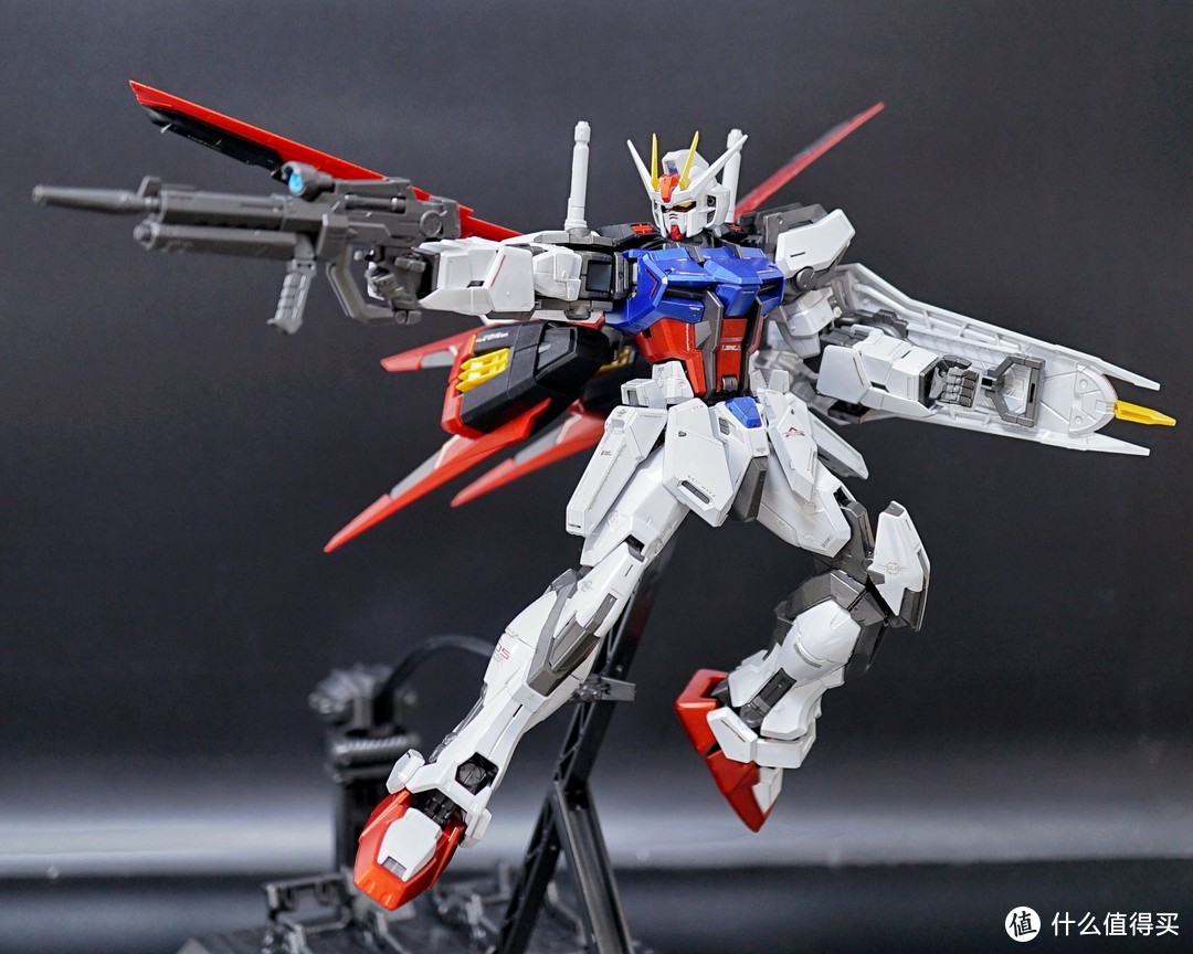 万代半个亲儿子——GAT-105 Strike Gundam