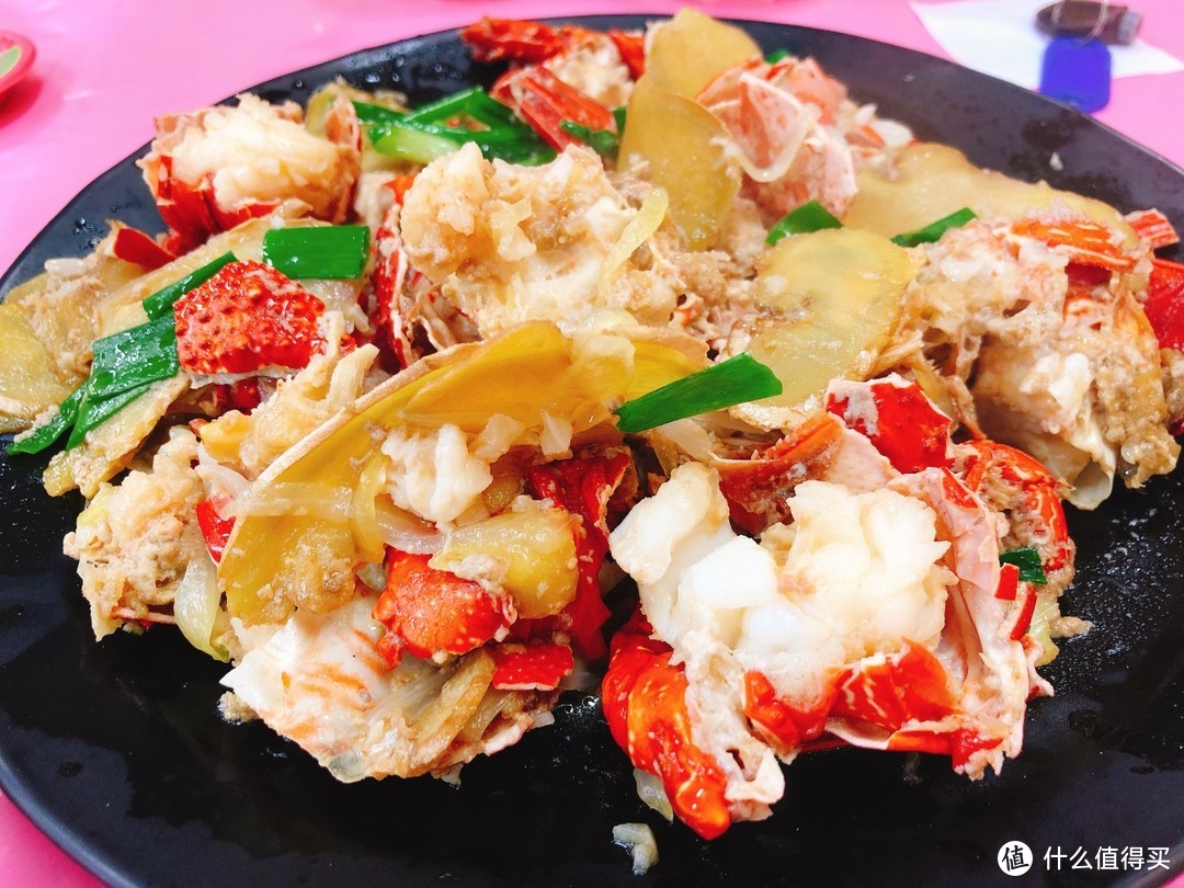 来都来了，奢侈一次要了只龙虾，不过肉好少，没有在台北吃的爽
