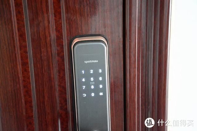家里旧的防盗门升级智能门锁，斑点猫的智能门锁W500安装篇