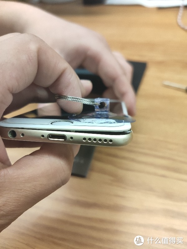 技多不压身:帮第五个同事更换iphone手机电池之Iphone 6小记