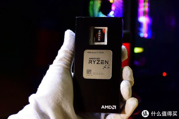 AMD Ryzen 7 2700X 五十周年纪念版最特别的当然是在CPU上。