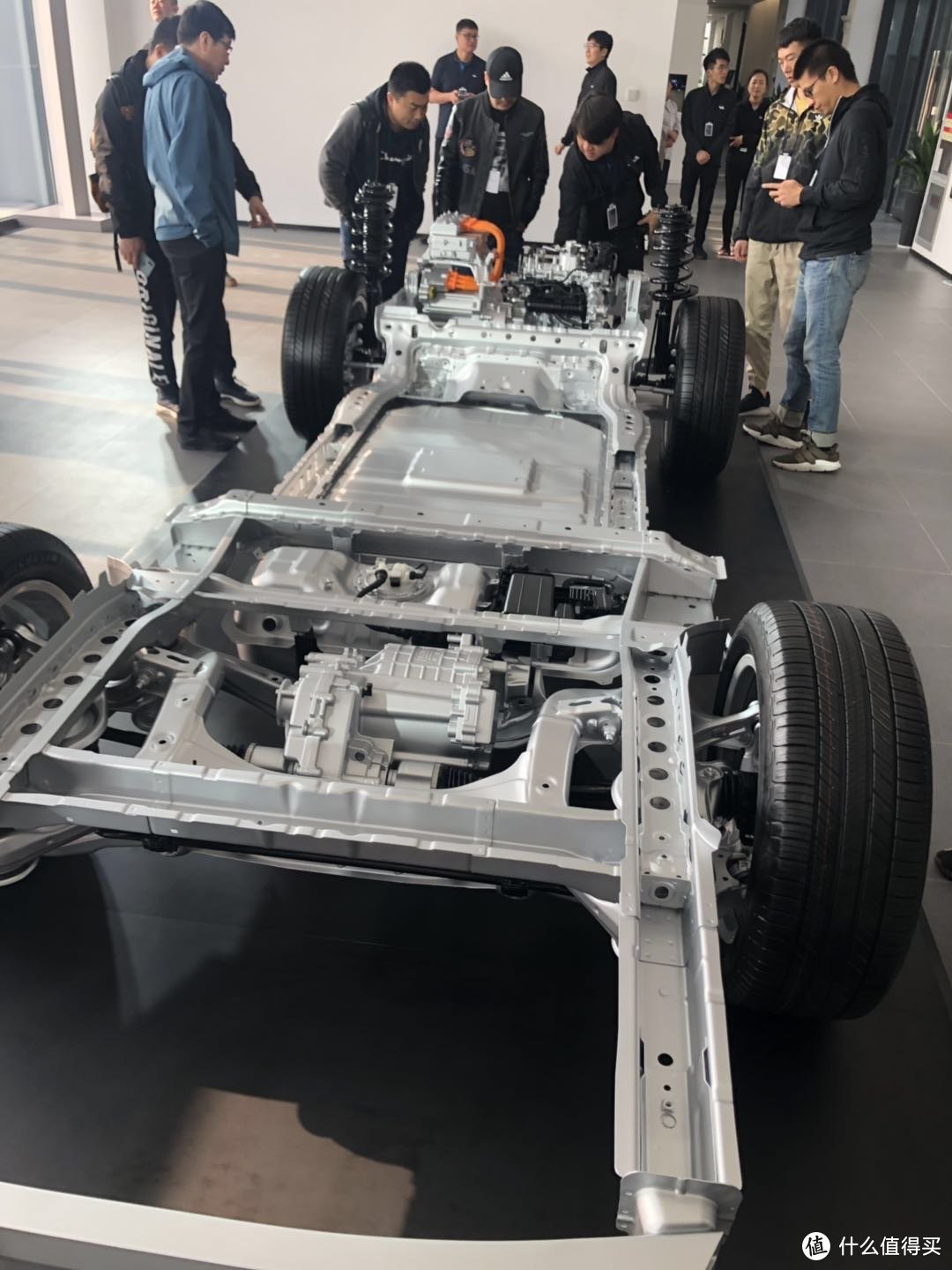 理想ONE工厂参观与试制车试乘体验和我对增程式电动汽车的一些看法
