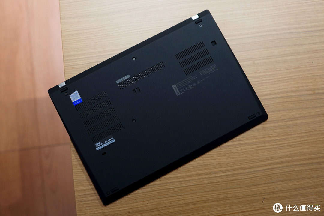 ¥9999买了不翻车？！联想ThinkPad T490开箱实测！