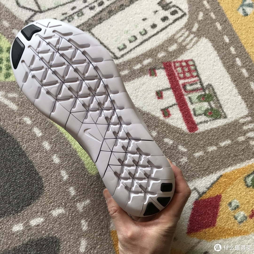 舒适的出街鞋Nike FREE RN CMTR 2018