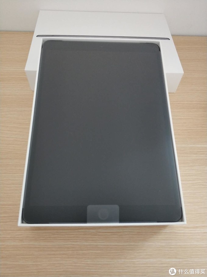 yocchi様専用 iPad Air3 超美品 ケース付の+samostalnisindikatbvk.rs