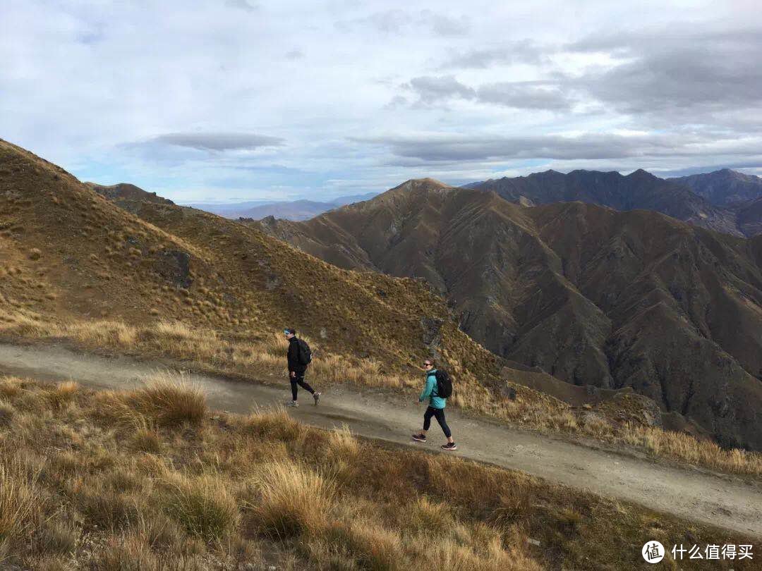 那一刻我和网红站到了一起：新西兰最火拍照地考察！（roys peak track）