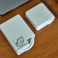 Macbook电源一体式扩展坞外观展示(体积|高度)