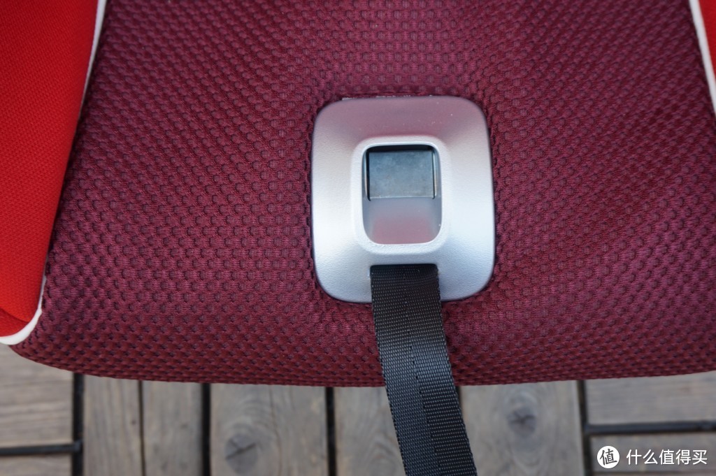 　ISOFIX+LATCH双重保障，只为孩子一路安全--kiwy艾莉儿童安全座椅评测