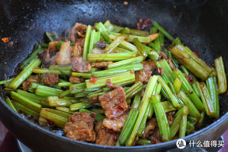 绿叶蔬菜中数此菜价格低，营养价值却很丰富，经常食用对身体特好