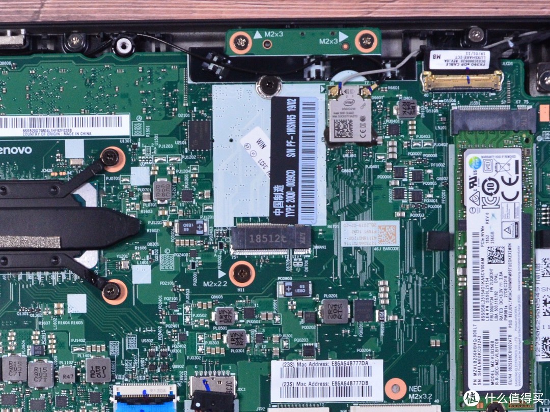 ThinkPad X390拆机大揭秘，是时候亮出专业高效的秘诀了！