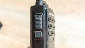 宝锋 BF-888S 对讲机使用总结(扬声器|按键|接听|接口|充电)