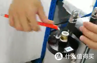 森拓气液增压缸什么时候更换液压油_具体步骤