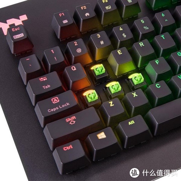 雷蛇绿轴、可通过亚马逊语音操控：Thermaltake 曜越 发布 Level 20 RGB “黑耀” 机械键盘