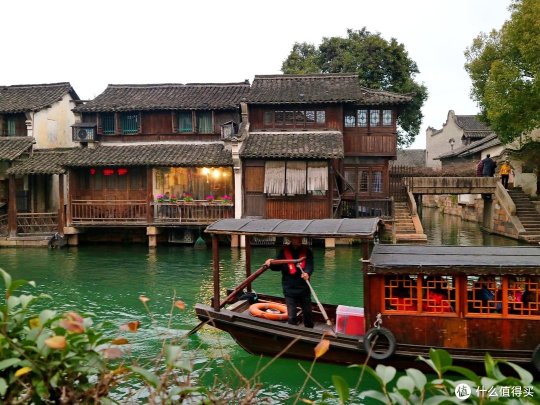 两天一夜亲子游：旅游淡季暴走乌镇西塘，吃十几种小吃，住后现代工业风酒店