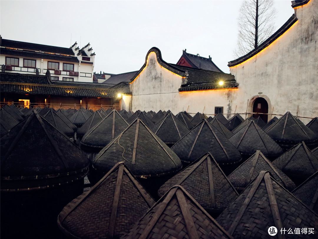 两天一夜亲子游：旅游淡季暴走乌镇西塘，吃十几种小吃，住后现代工业风酒店