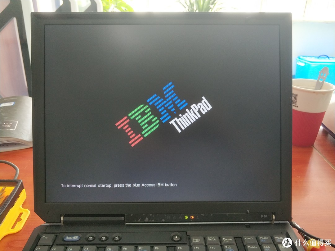 图书馆猿の上古神器：IBM ThinkPad R40 简单晒