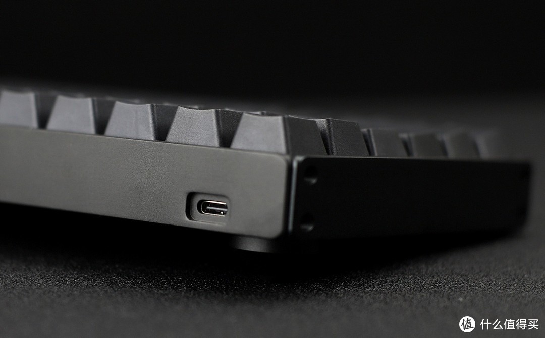 “霸气侧漏” iQunix F96碳黑版双模机械键盘体验