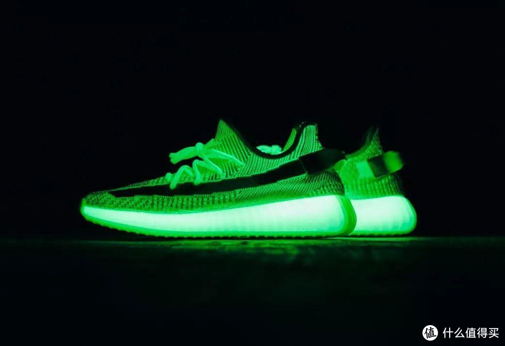 潮流速溶丨余文乐同款腕表热议，夜光 YEEZY 冲不冲？