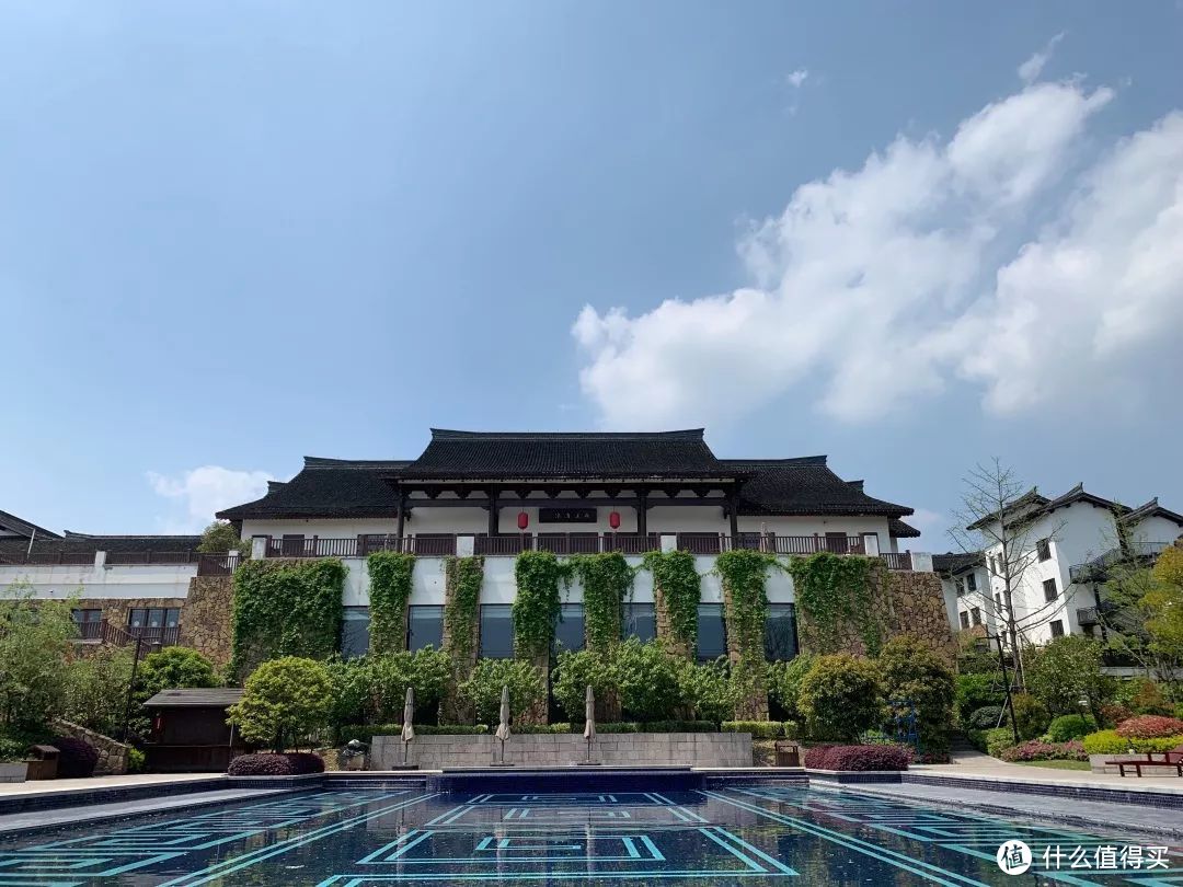 天域开元|避开游人扎堆，在酒店里就能私享杭州的山水美景，人均200元承包端午小长假