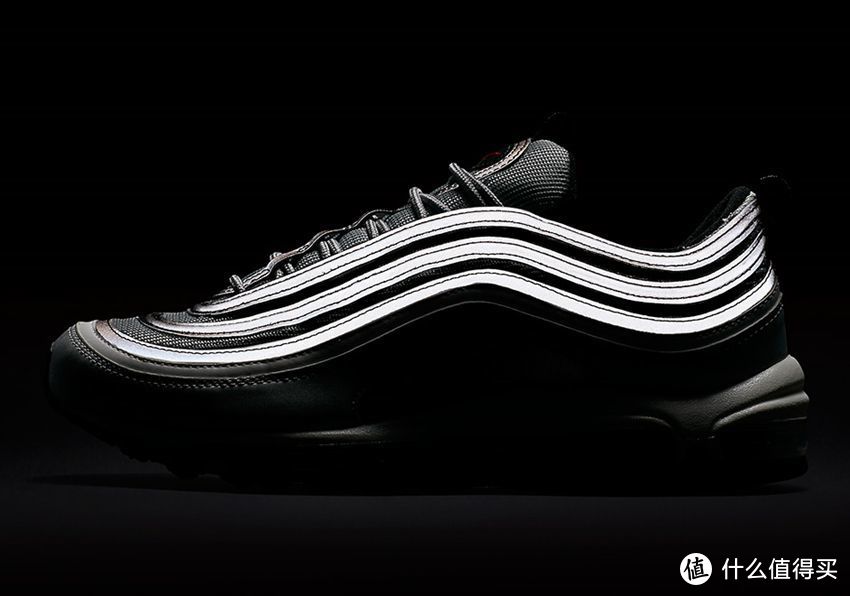 一日一双丨Nike Air Max 97 OG——穿过心脏的银色子弹