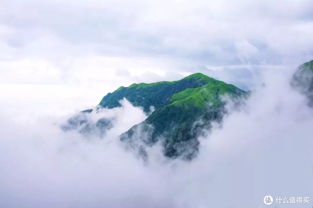 用脚步丈量武功山，感受“履步彩云间”的意境