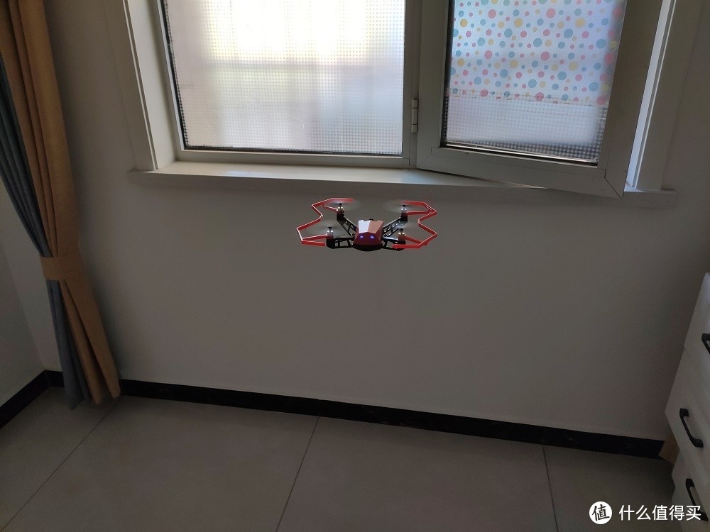 轻体验UDrone意念无人机，玩具操控中练习专注力！