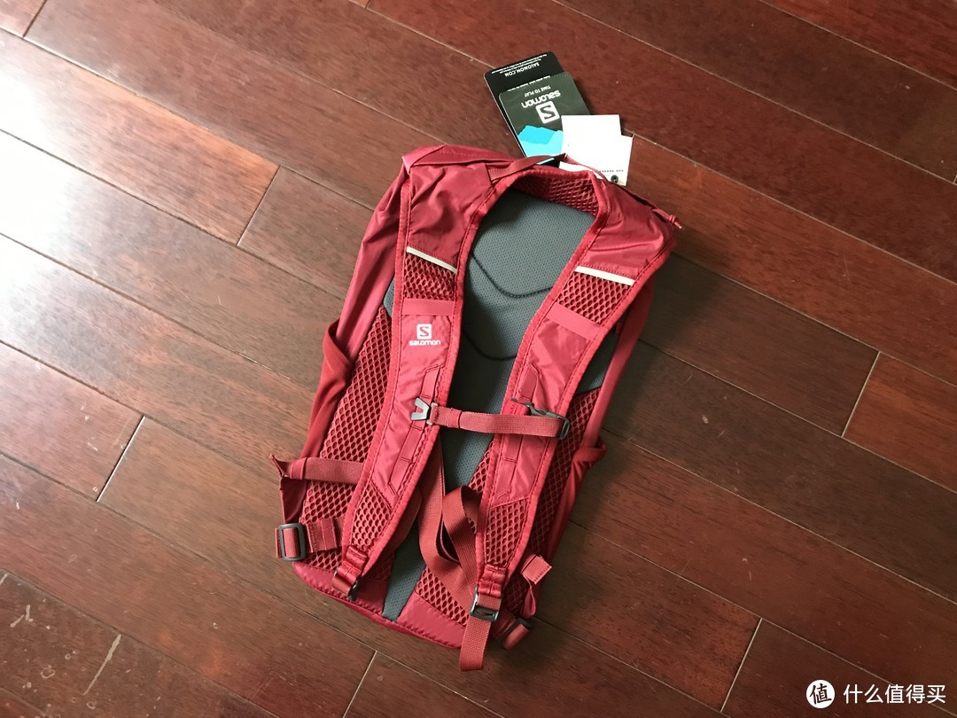 Salomon TRAILBLAZER 10 休闲旅行双肩背包