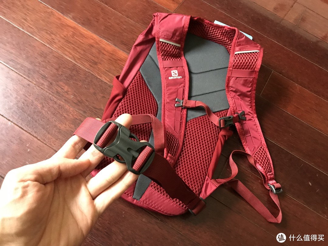 Salomon TRAILBLAZER 10 休闲旅行双肩背包