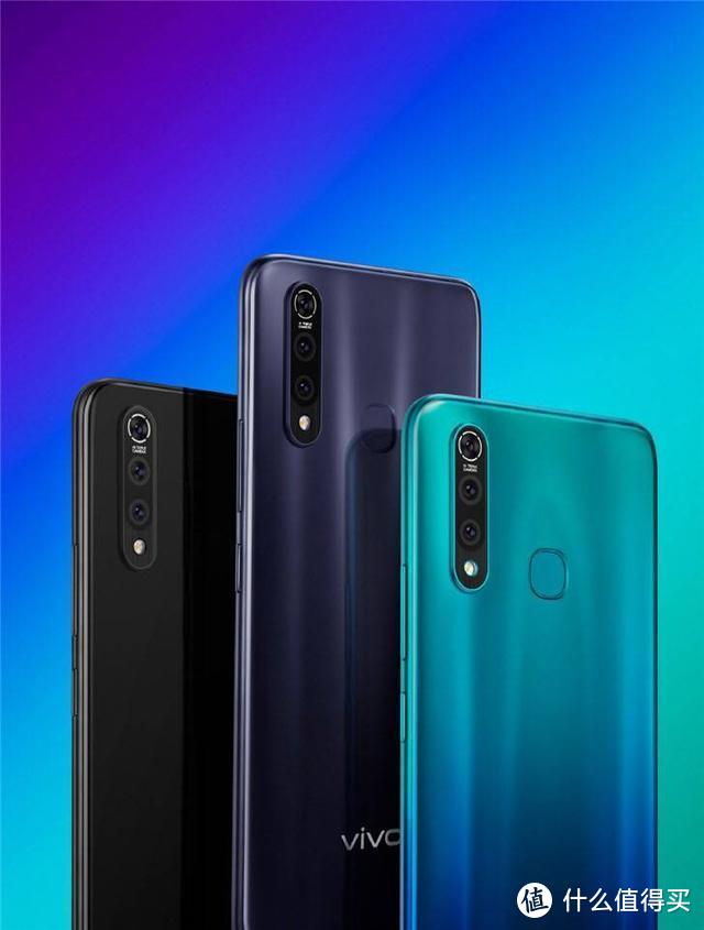 vivo Z5x今日正式发布 挖孔屏或成做大短板