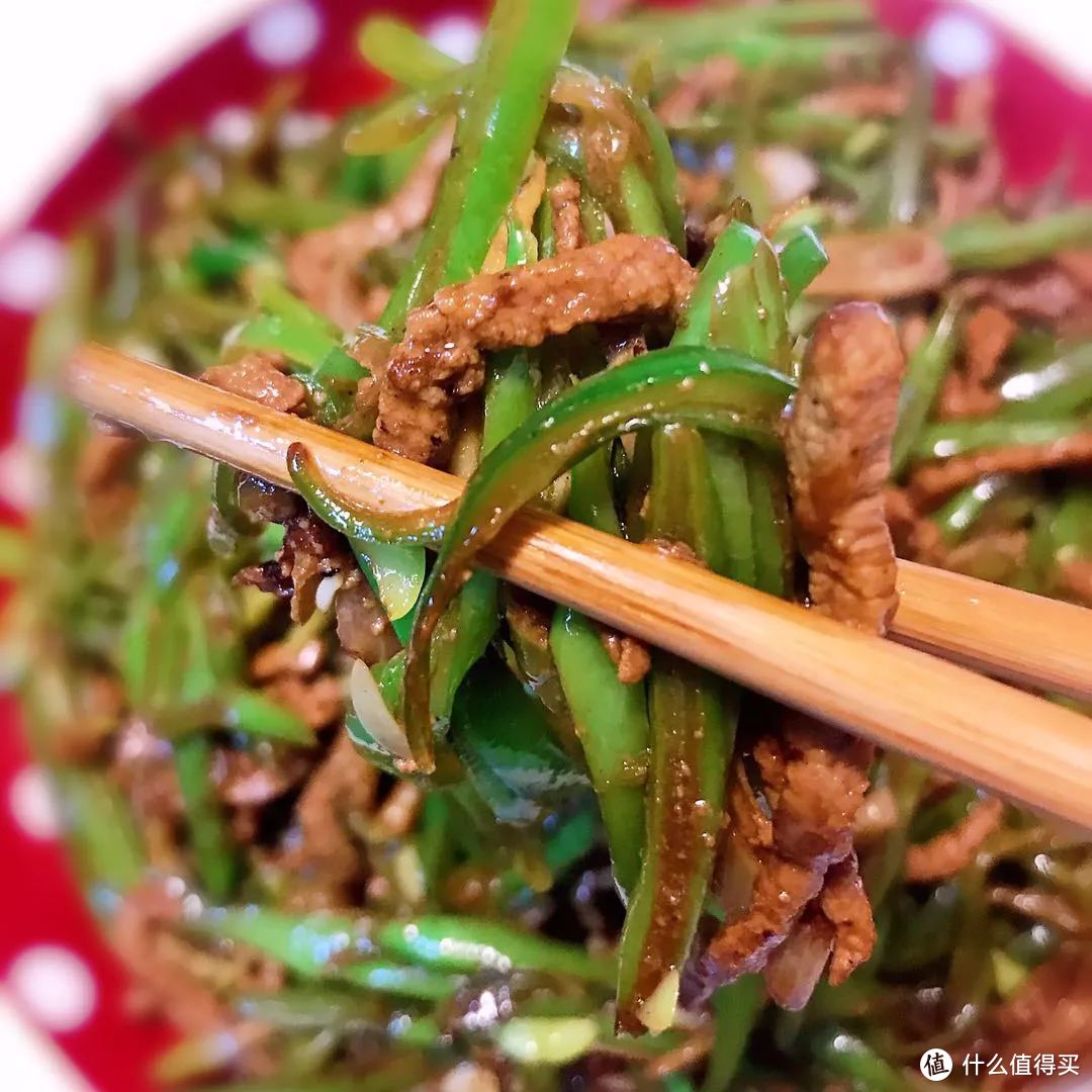 今天小个炒，有肉有豆角~顺手教你辨识市场上各种各样的豆角~