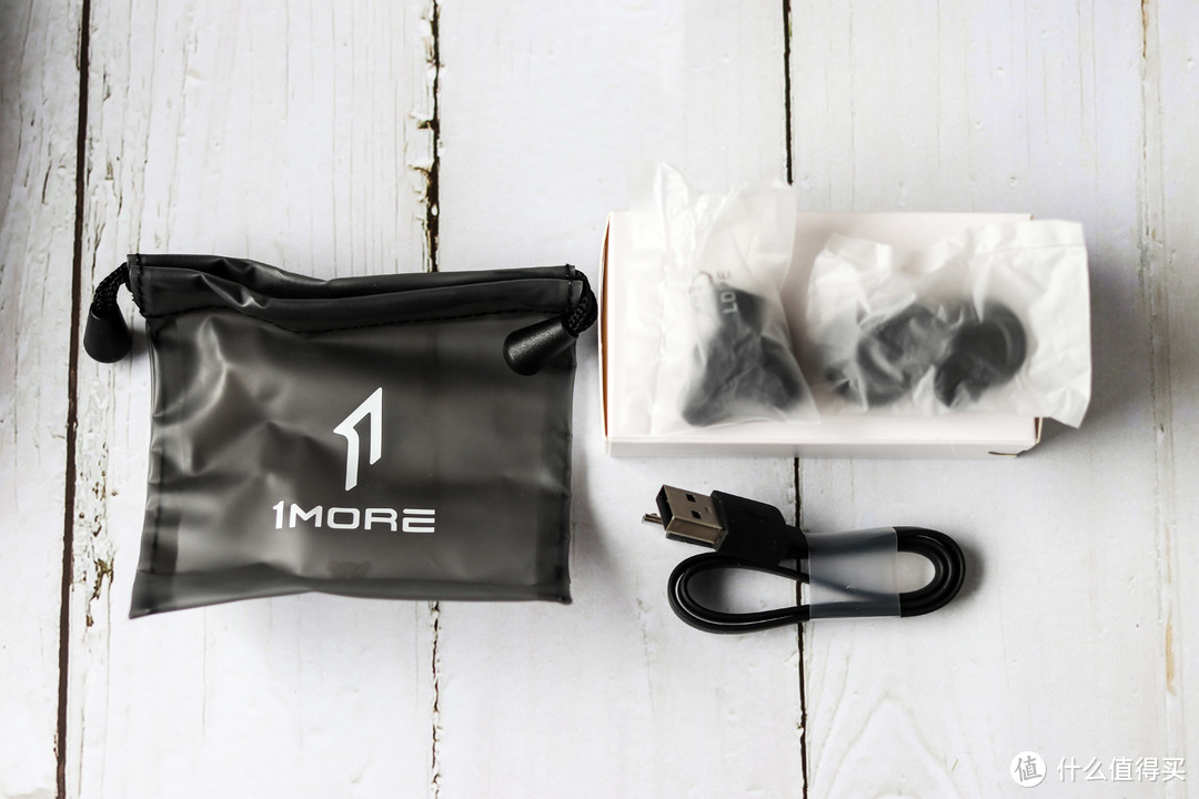 总体及格，满足日常使用，1more首款真无线耳机Stylish时尚豆评测