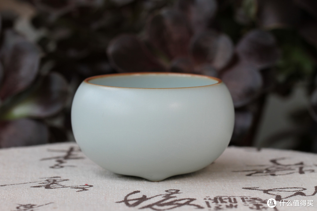 初涉汝瓷的爱好者该如何选择适合把玩的汝瓷茶具？