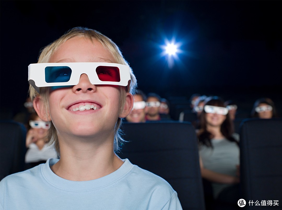 【值日声】中消协：影院要求自费购买3D眼镜是“霸王条款”，你遇到过哪些乱收费现象？