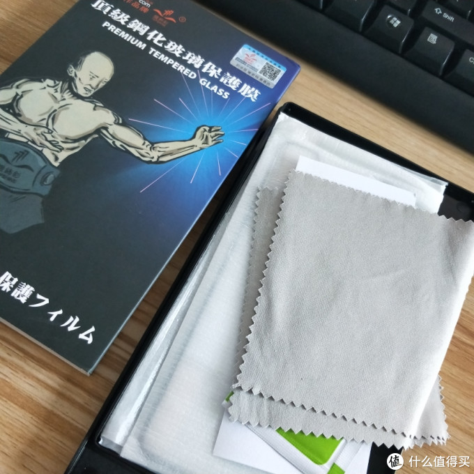 手机贴膜气泡怎么处理?