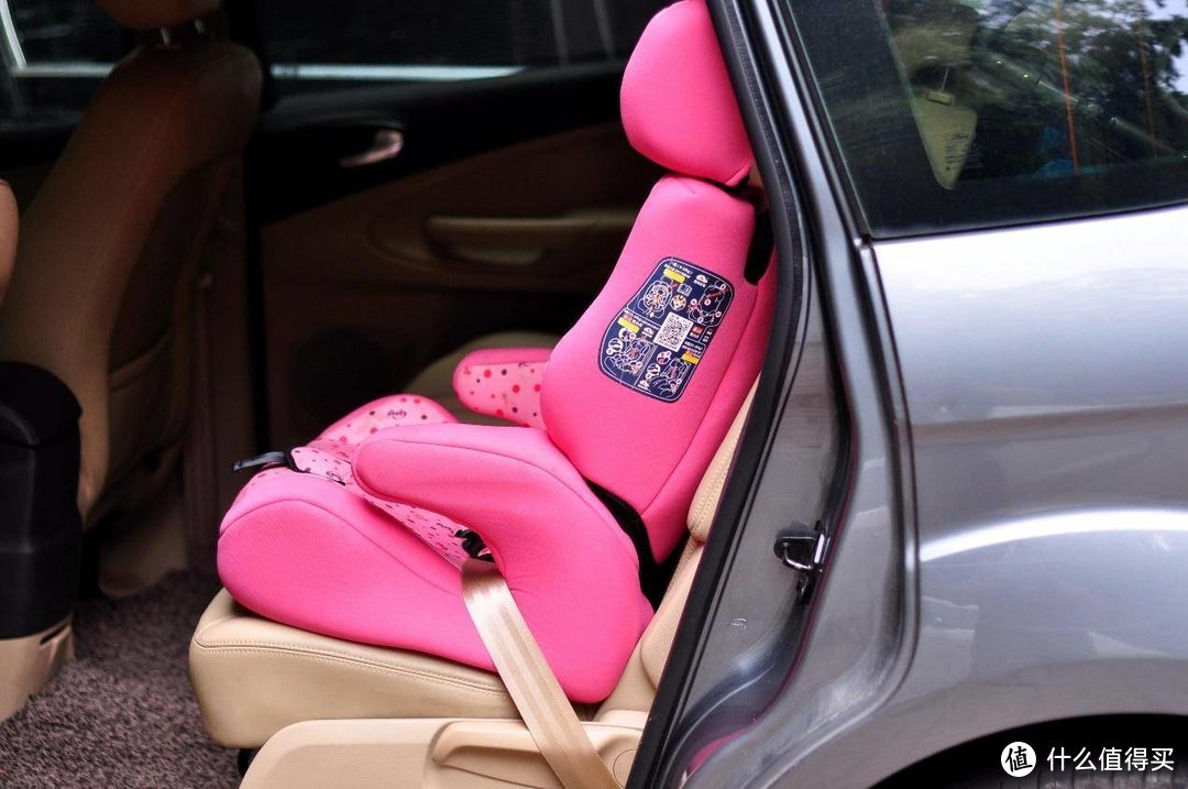 保护儿童安全出行，QBORN旋转婴幼儿安全座椅使用体验.