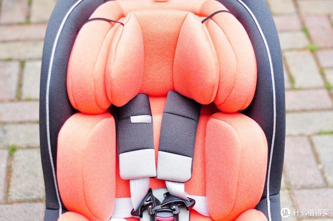 保护儿童安全出行，QBORN旋转婴幼儿安全座椅使用体验.