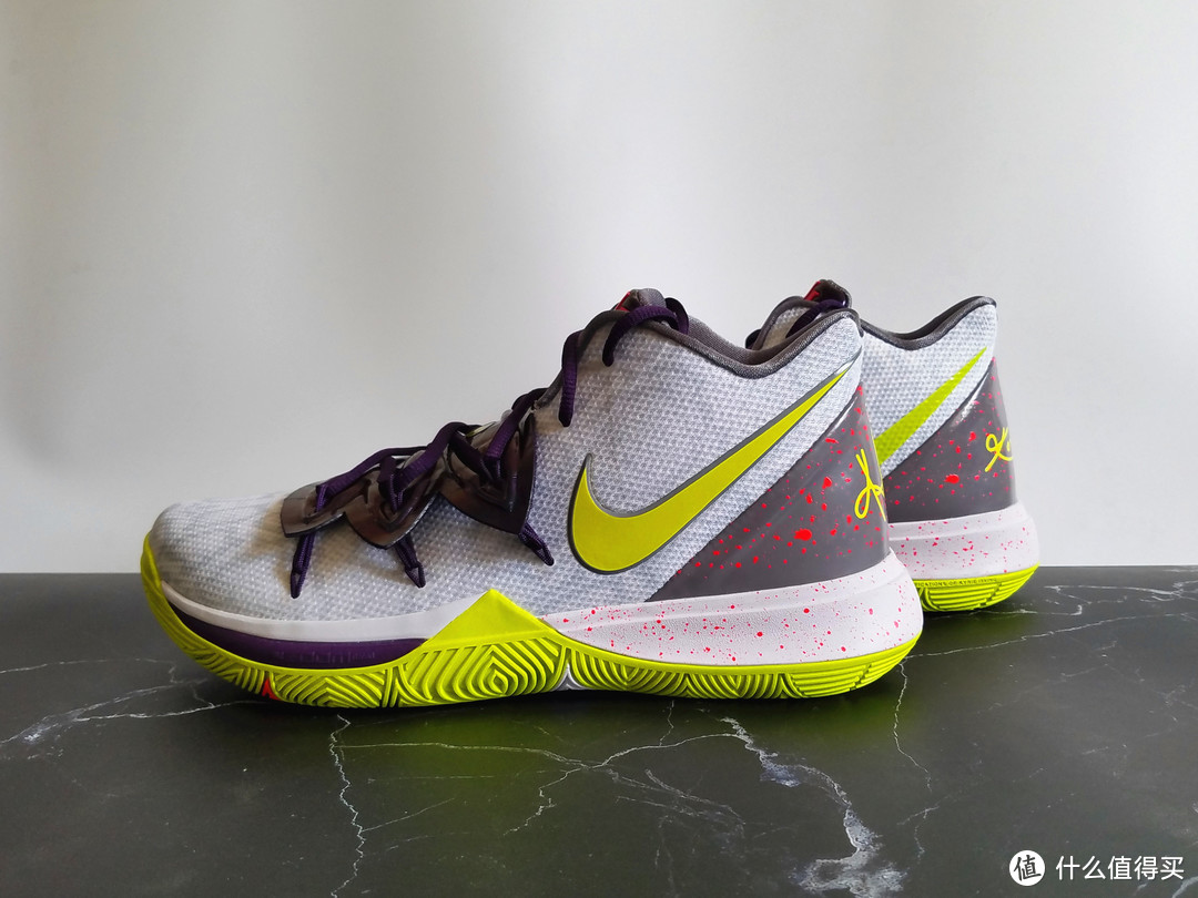 科比配色，NIKE 耐克 KYRIE 5 曼巴精神 开箱