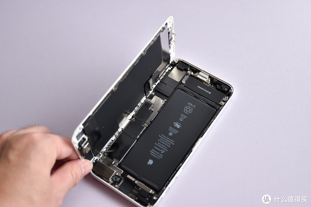 给练习一年半的iPhone 8Plus换块电池