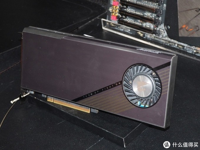 性能破15000 MB/s、支持PCIE 4.0:技嘉 AORUS AIC Gen4 SSD 超级固态硬盘