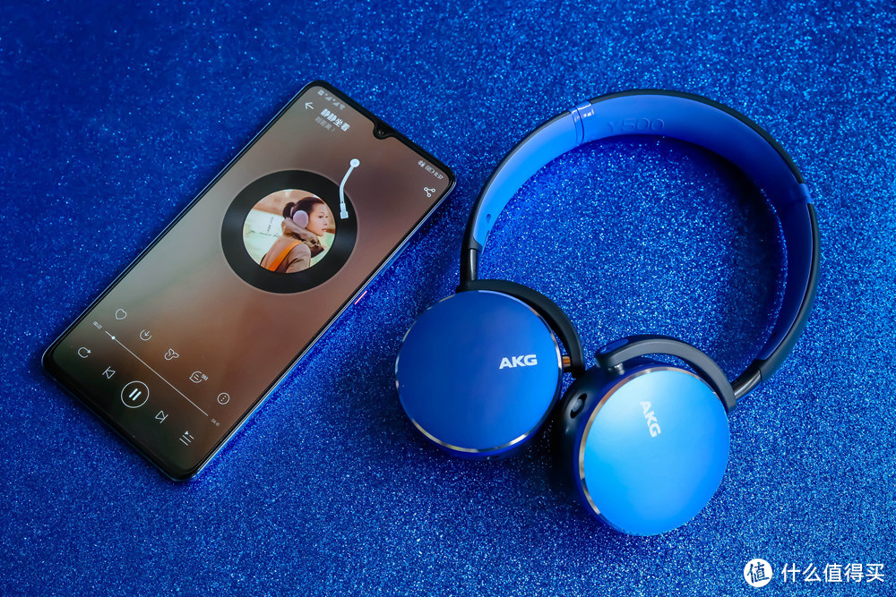 颜值与高保真音质并存，AKG千元头戴式无线蓝牙耳机Y500尝鲜体验