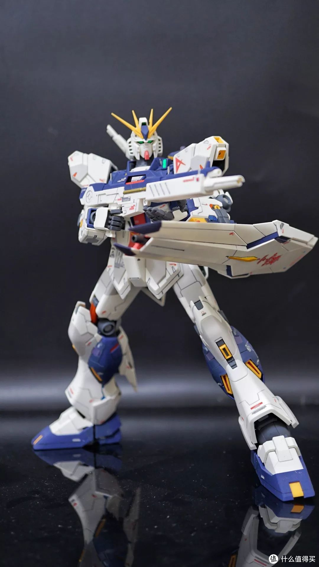 牛高达不仅仅是好看而已——RX-93 ν Gundam