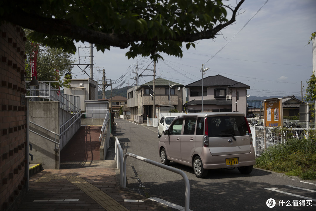  站台外小景