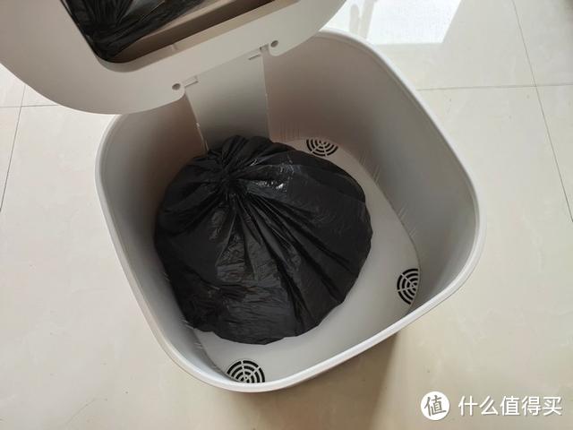 收垃圾也可以很干净，小处更见生活品质的townew拓牛T Air智能垃圾桶