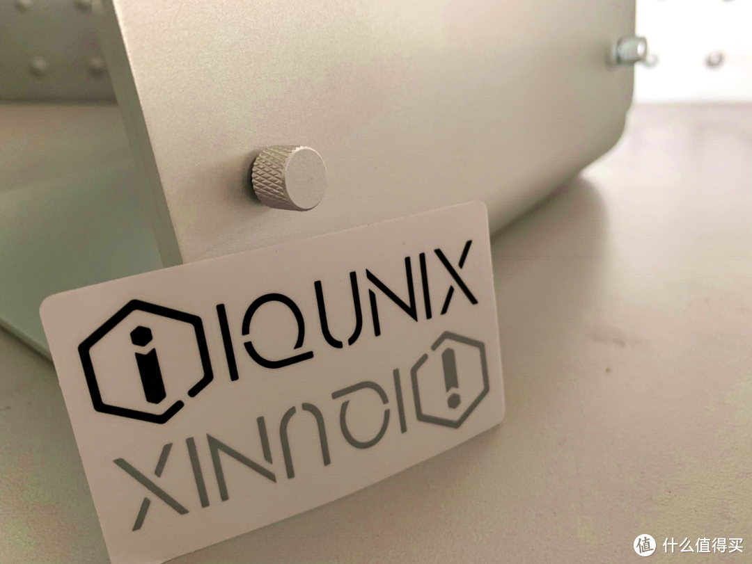 生产力工具中的靓仔 iQunix E-Stand评测