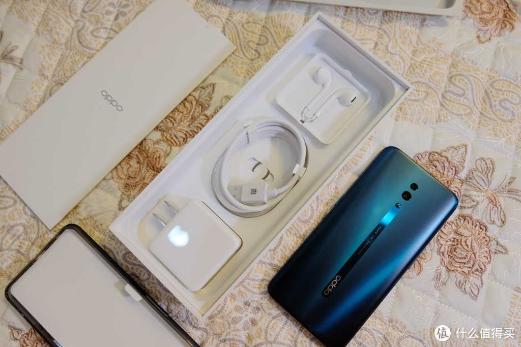 自拍很美且又全能：OPPO Reno 智能手机 体验评测