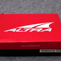 ALTRA TORIN 4.0跑鞋外观展示(鞋面|鞋底|鞋垫|鞋型)