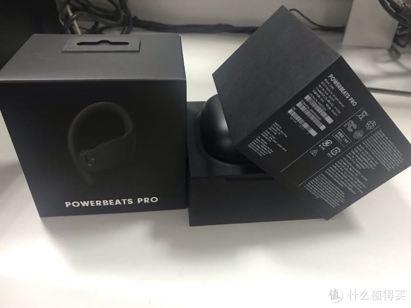 黑夜精灵，Powerbeats pro首晒开箱