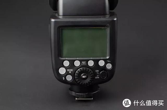 神牛V860C-II测评：摄影除了需要技术，也需要“外挂”