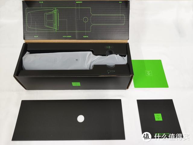 小巧便携、强劲吸力、可无线手持的车载便携吸尘器